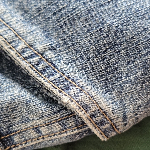 3/$30 🌟 Contrast Jeans Denim Skirt - Picture 7 of 7